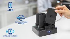 Dock Triple Slot Memor 10/11 Black color